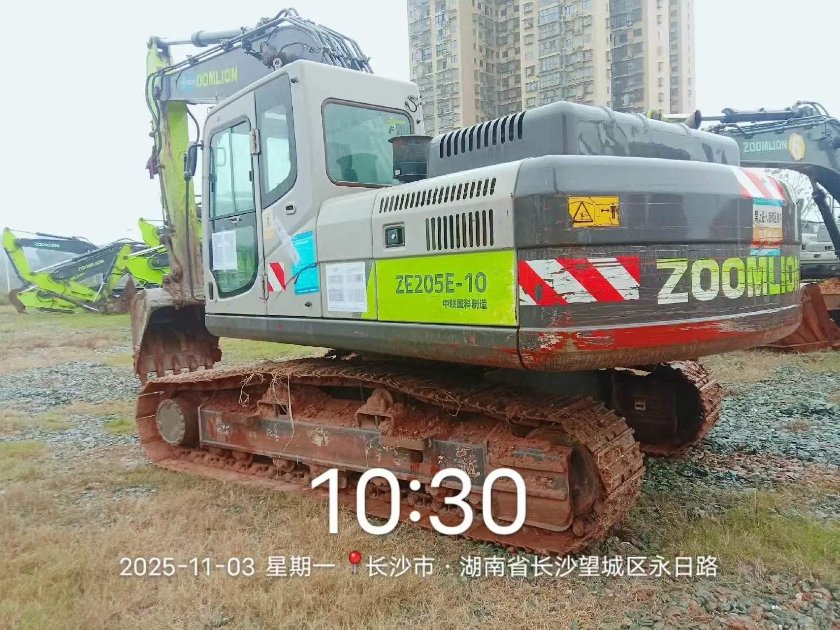 ZE205E‑10‑0272 | 2022/11 | 2835 hours | Changsha — Bucket included