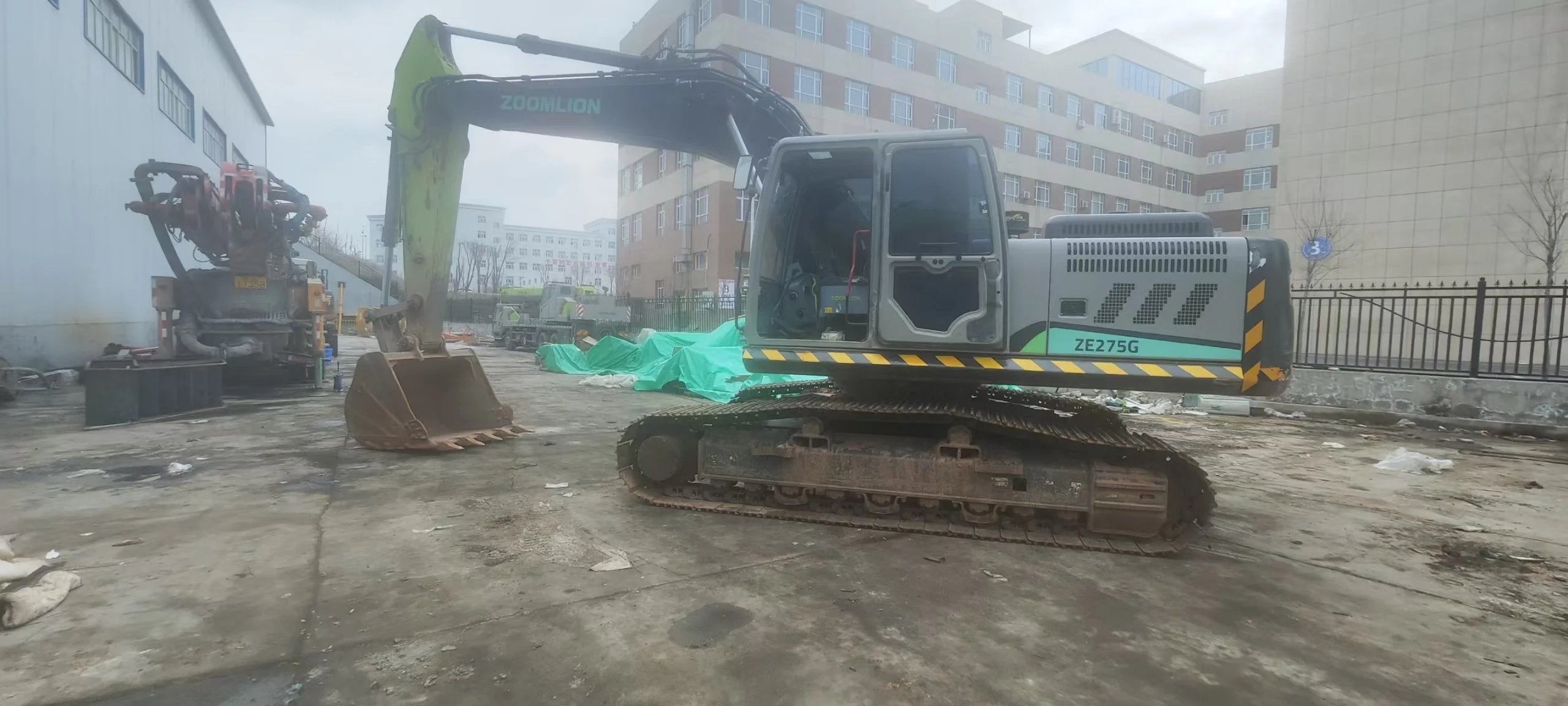 ZE275G‑1174 | 2023 | 1,391 h | Urumqi — Standard digging bucket
