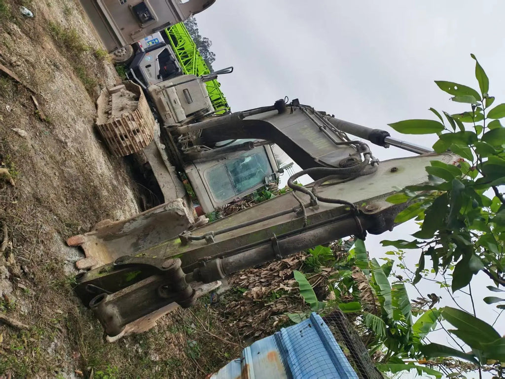 ZE205G‑1061 | 2023 | 2329 hours | Huizhou — Bucket included