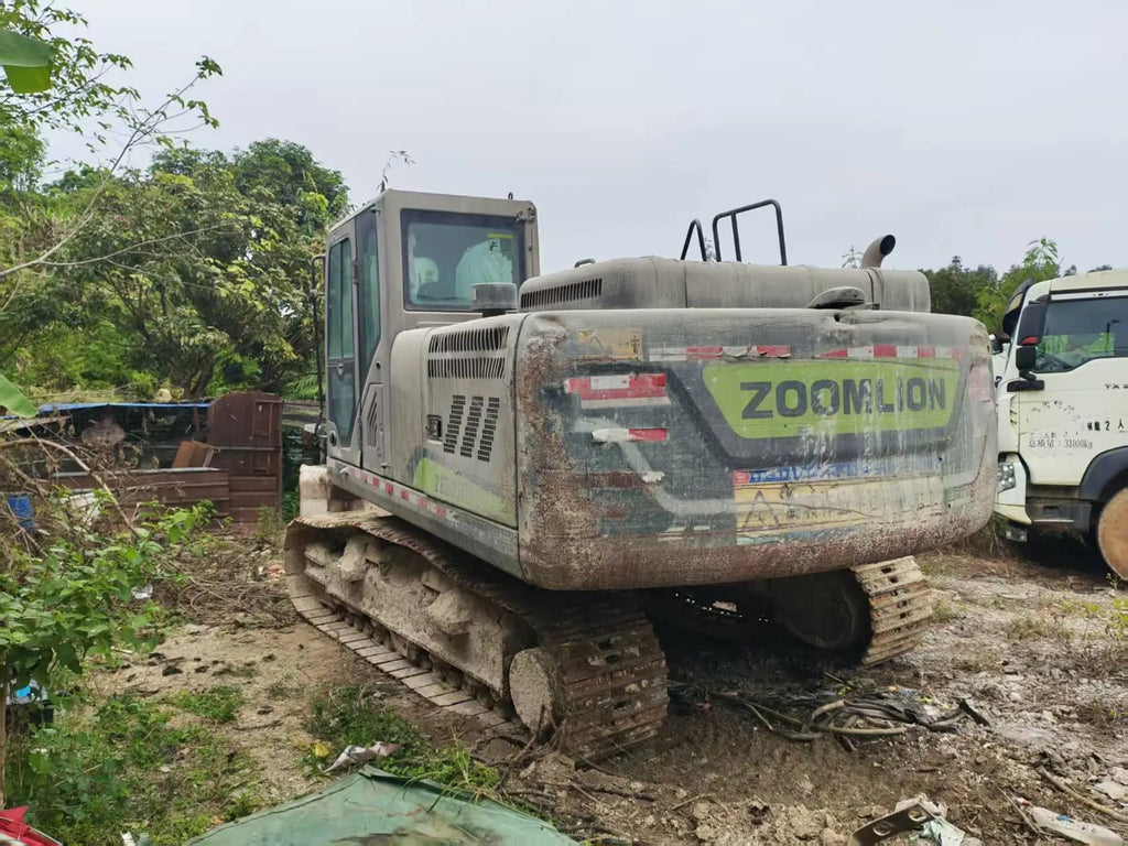 ZE205G‑1061 | 2023 | 2329 hours | Huizhou — Bucket included