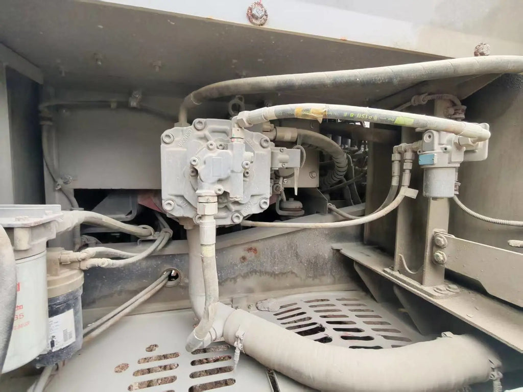 ZE205G‑1061 | 2023 | 2329 hours | Huizhou — Bucket included