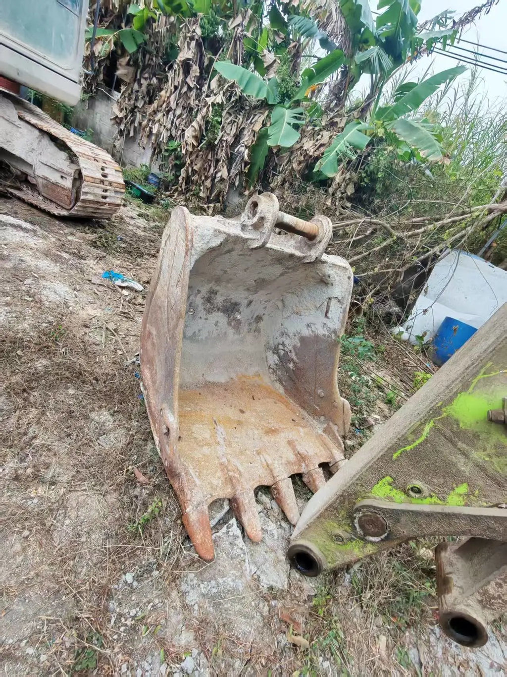 ZE205G‑1061 | 2023 | 2329 hours | Huizhou — Bucket included