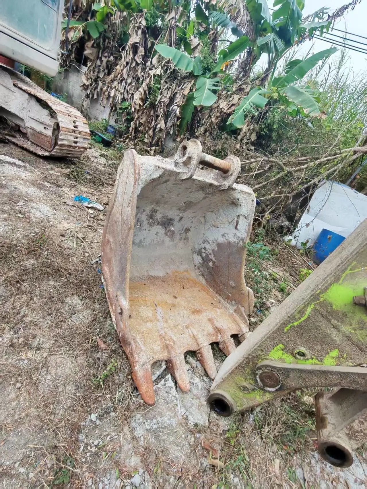 ZE205G‑1061 | 2023 | 2329 hours | Huizhou — Bucket included