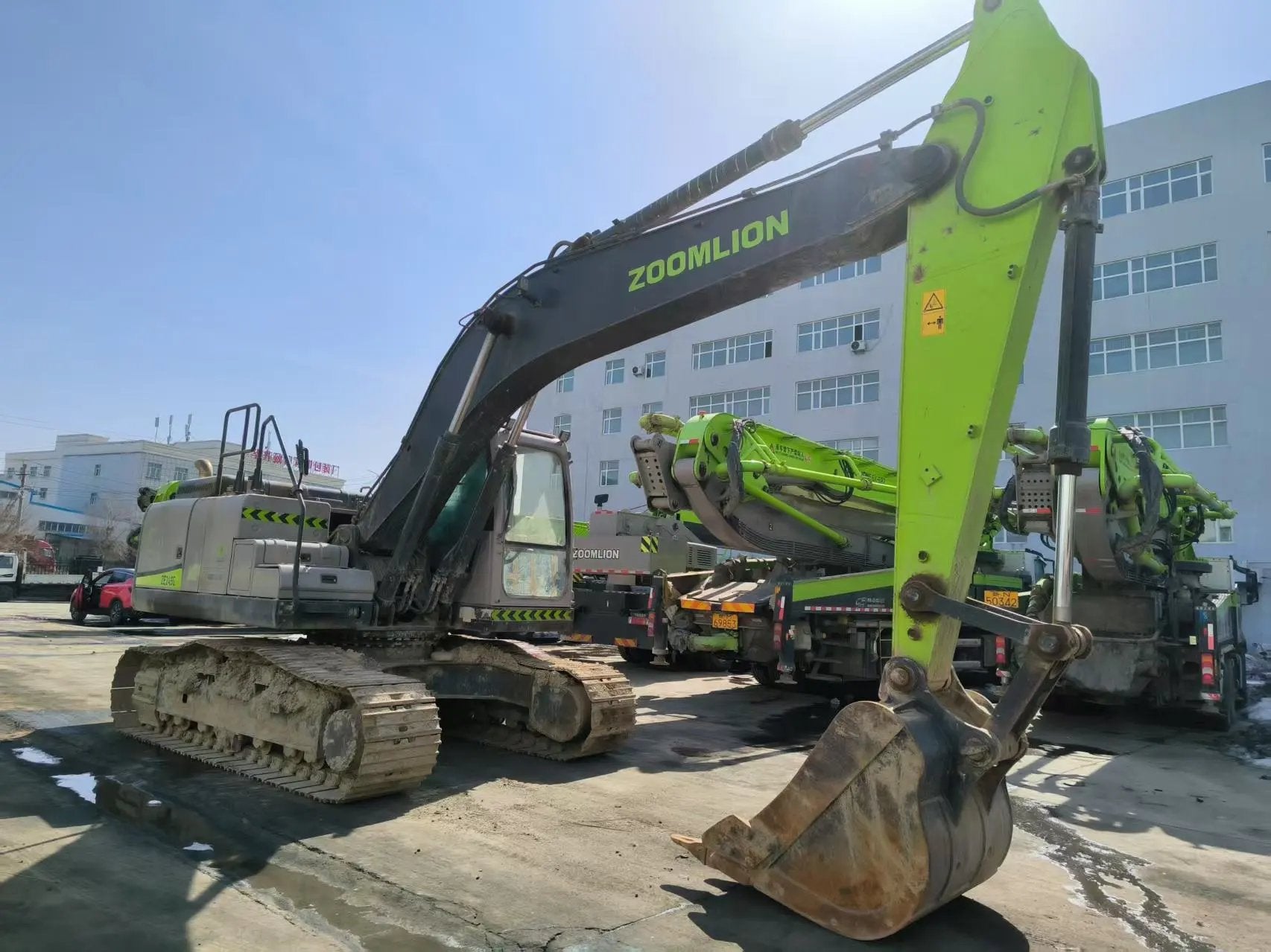 ZE205GPlus‑1052 | Zoomlion | 2023 | 1,956 h | Xinjiang — Standard bucket