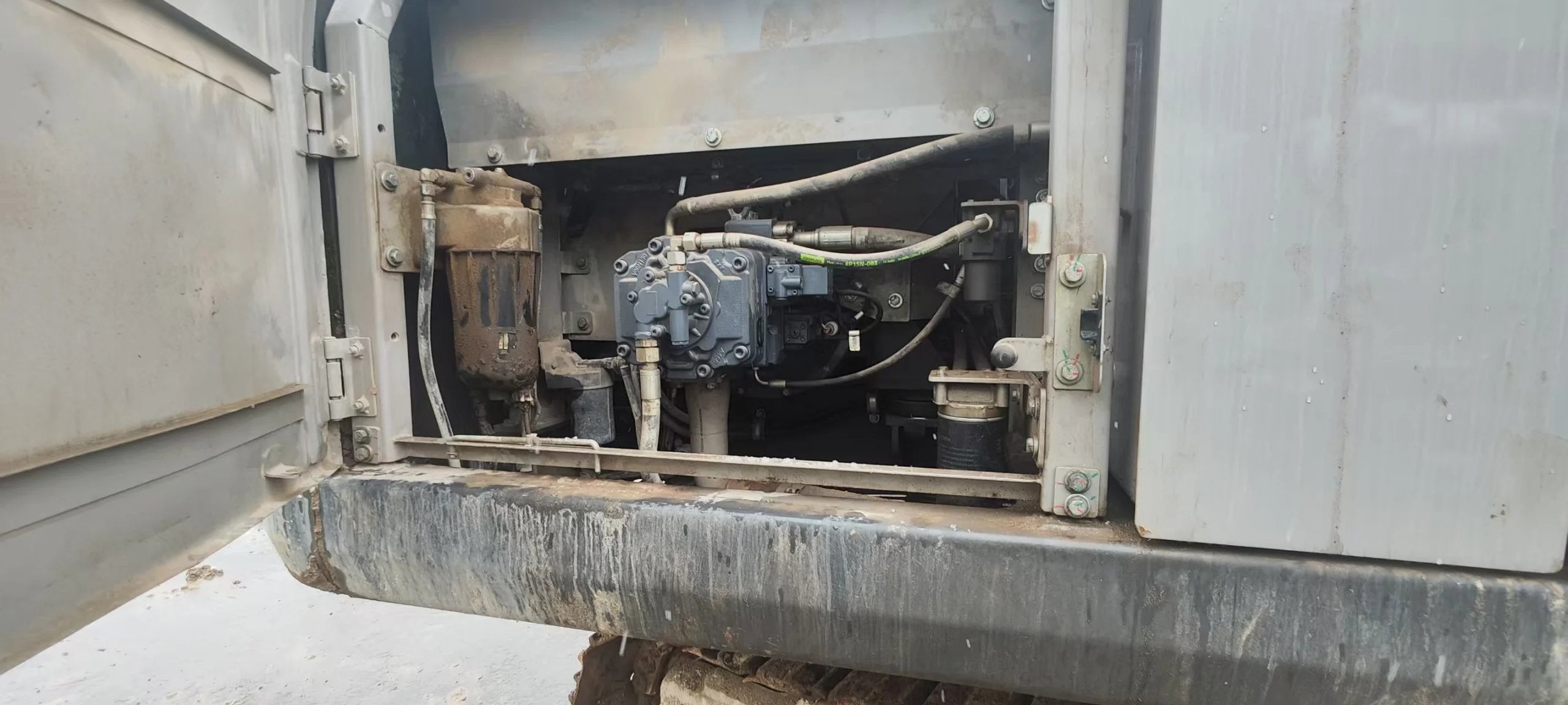 ZE205GPlus‑1052 | Zoomlion | 2023 | 1,956 h | Xinjiang — Standard bucket