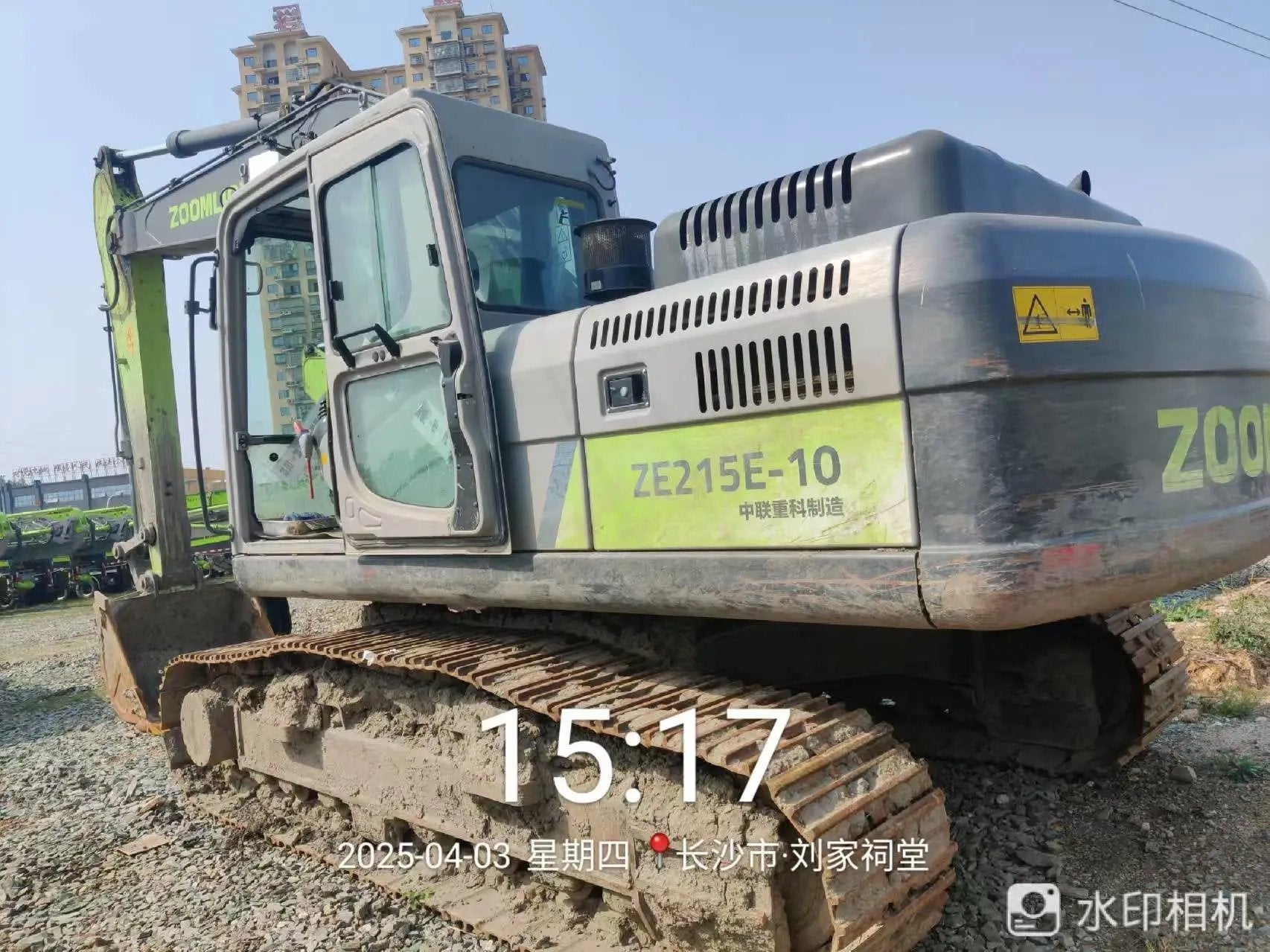ZE215E‑10‑2098 | 2022/10 | 1,125 h | Changsha — Standard bucket