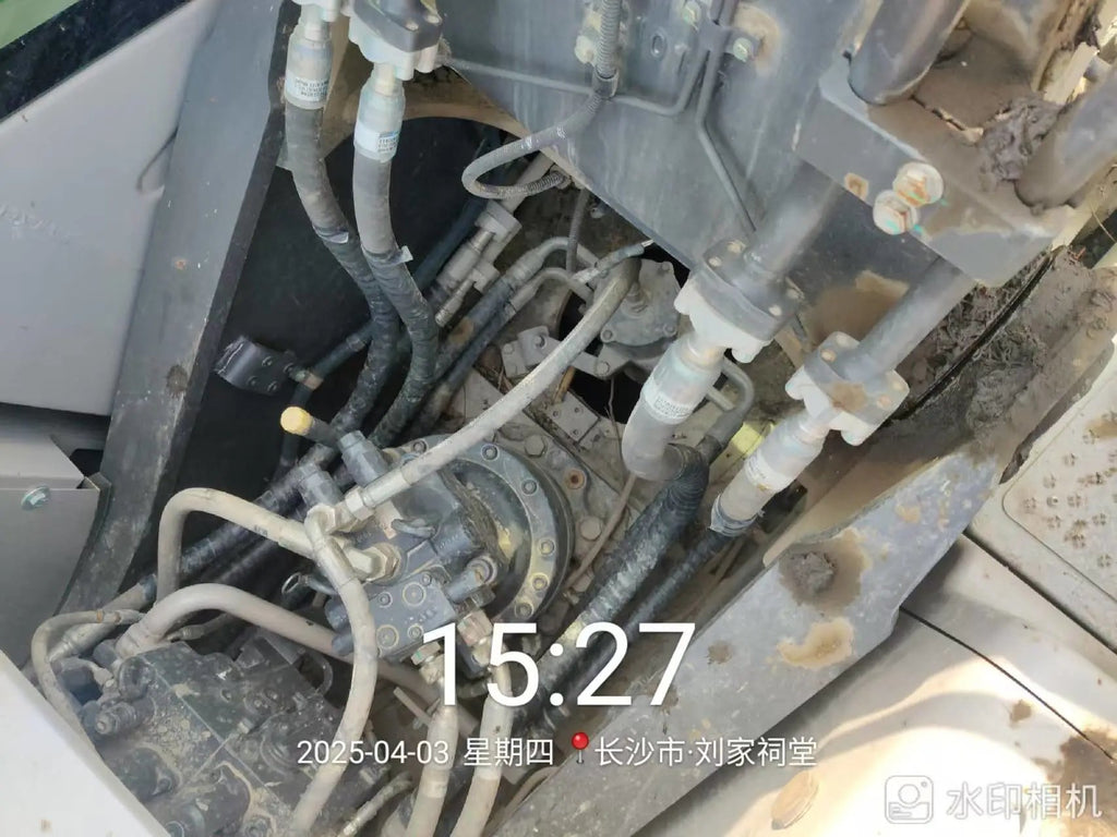 ZE215E‑10‑2098 | 2022/10 | 1,125 h | Changsha — Standard bucket