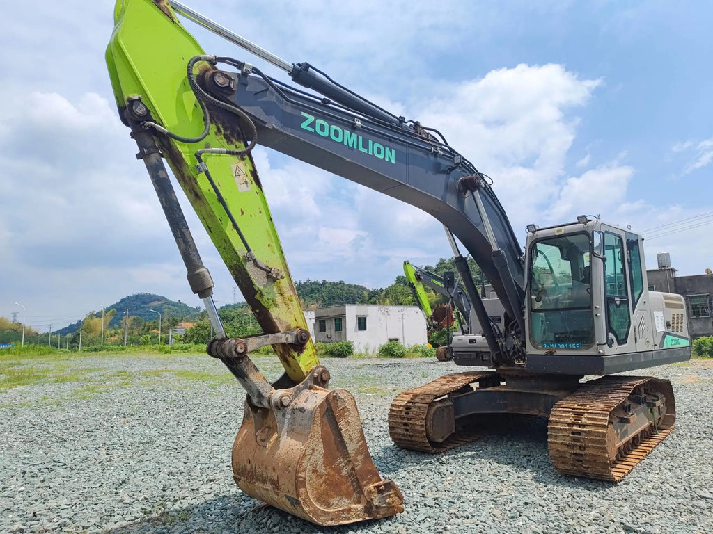 ZE200G‑1002 | 2023/06 | 1502 hours | Changsha — Bucket included