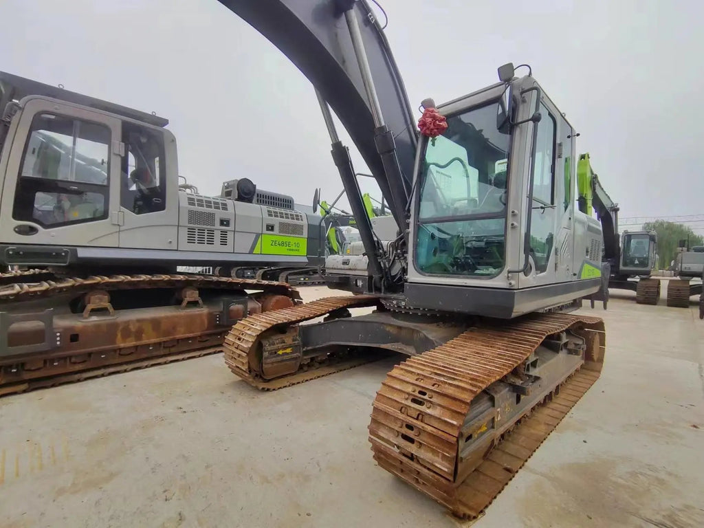 ZE215G | 2022/12 | 304 h | Weinan — Bucket & 140 Hydraulic Breaker