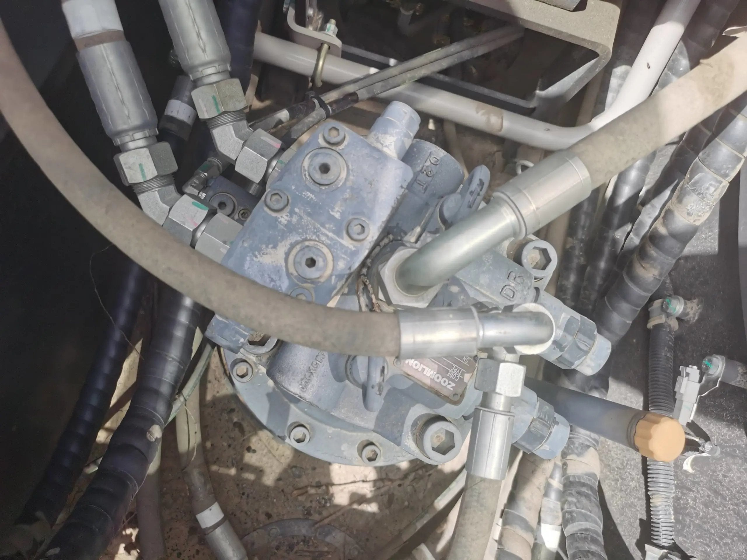 ZE205G (Zoomlion) | Ankang F4.5CS4129S | Boom 5.7+2.7m | 1.0 m³ bucket | Ankang
