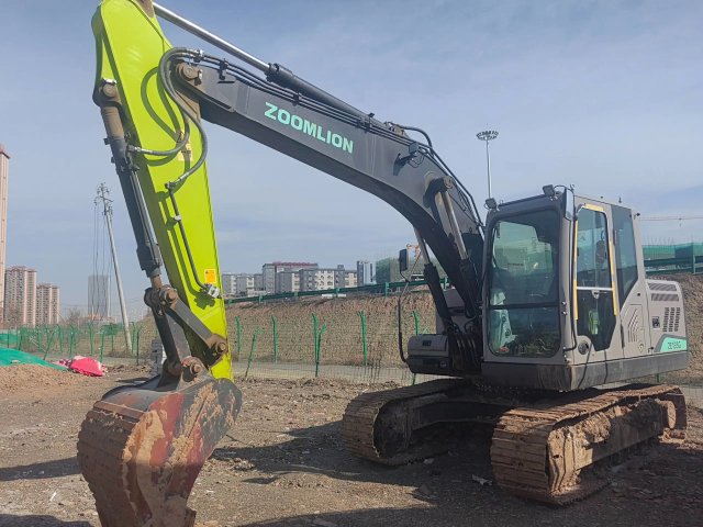ZE135G‑1337 | 2023 | 475 hours | Urumqi