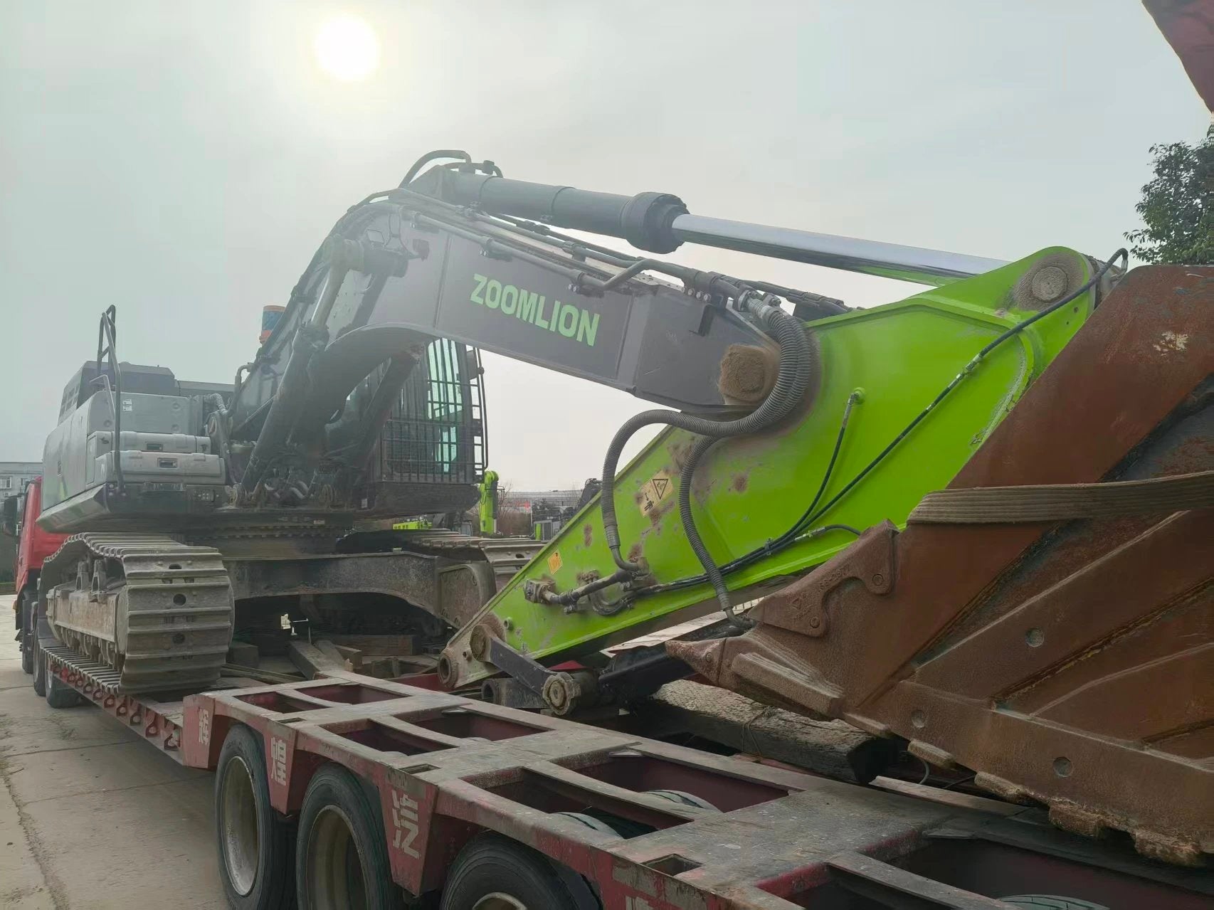 ZE385GK‑1140 | Manufactured Sep 2023 | 2,432 hours | Weinan Industrial Park