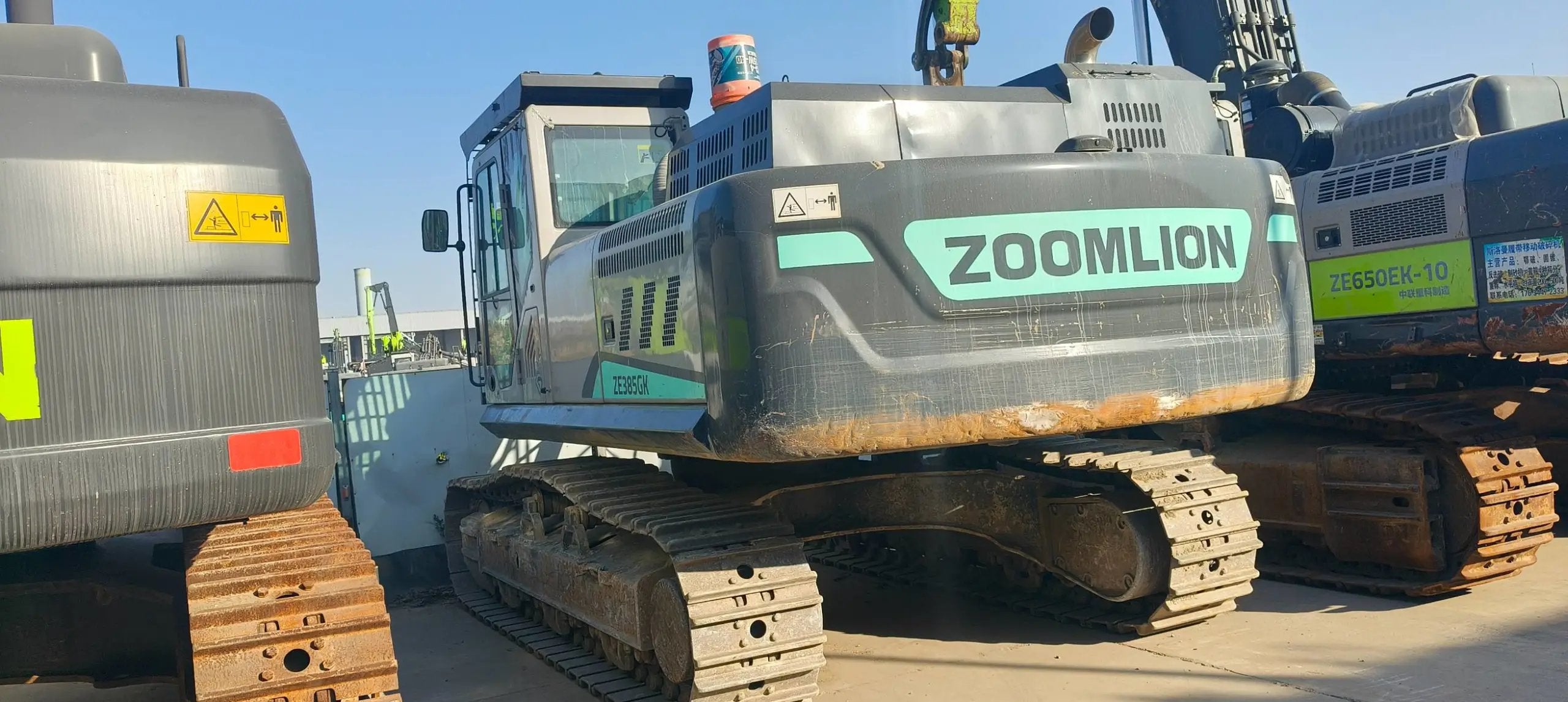 ZE385GK‑1140 | Manufactured Sep 2023 | 2,432 hours | Weinan Industrial Park