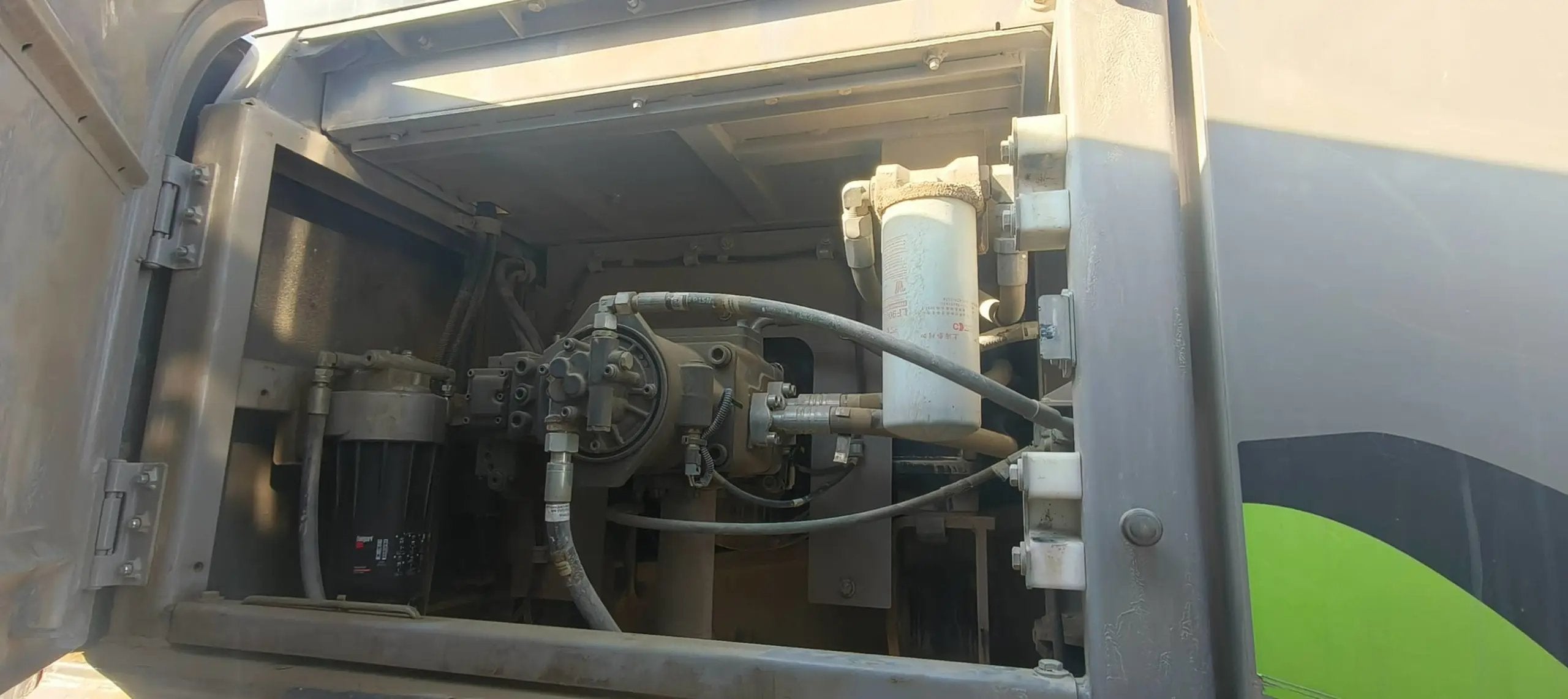 ZE385GK‑1140 | Manufactured Sep 2023 | 2,432 hours | Weinan Industrial Park