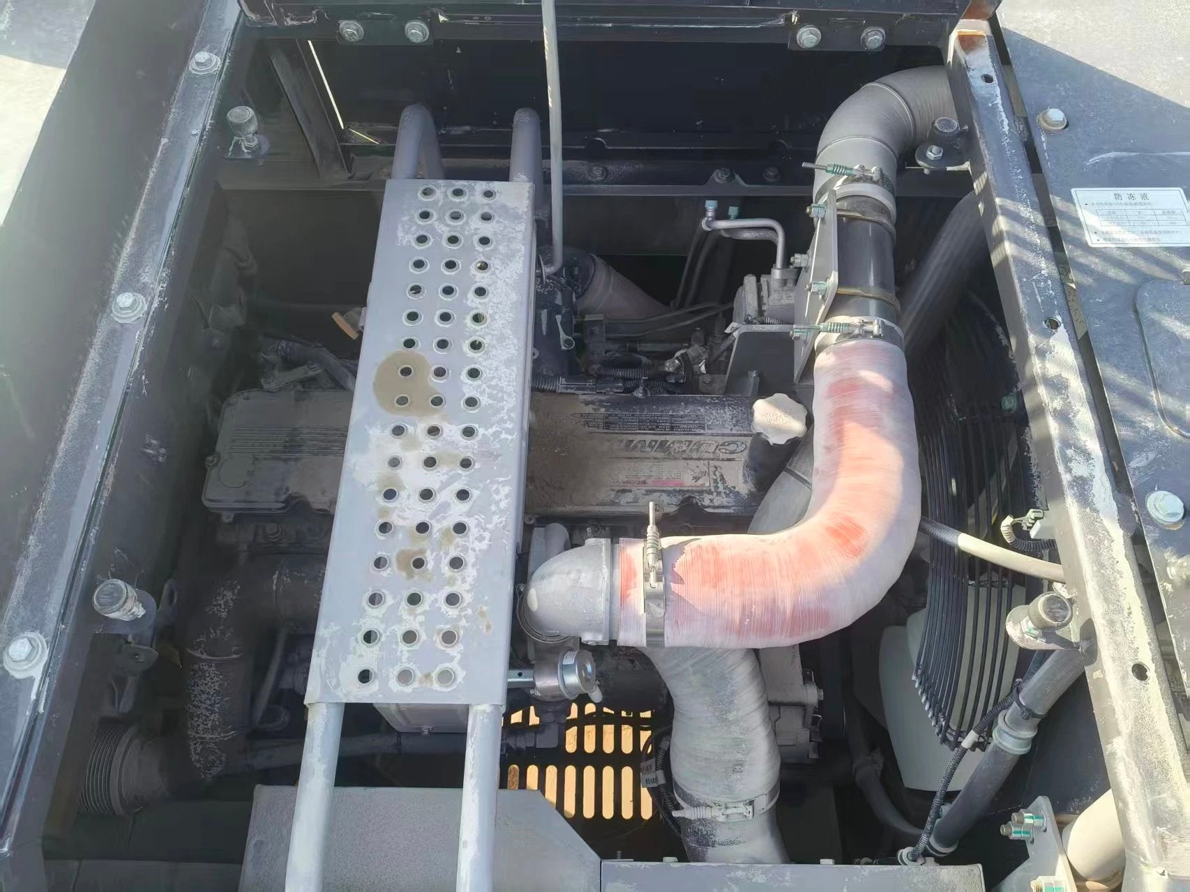 ZE385GK‑1140 | Manufactured Sep 2023 | 2,432 hours | Weinan Industrial Park