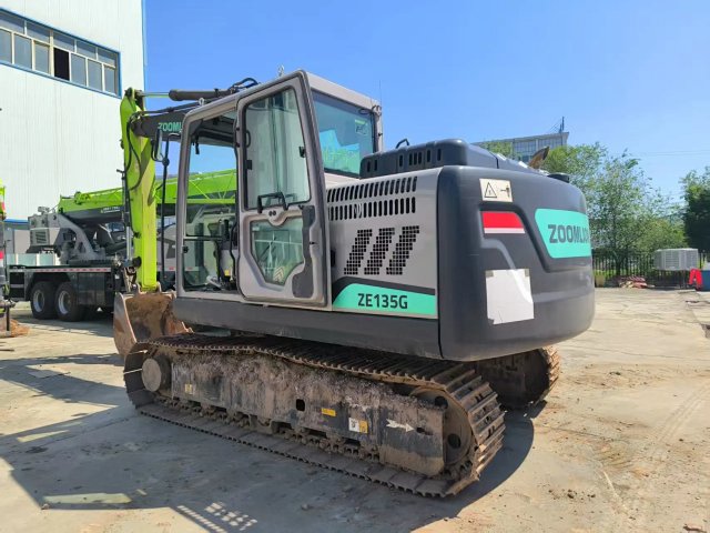 ZE135G‑1538 | 2023 | 576 hours | Urumqi