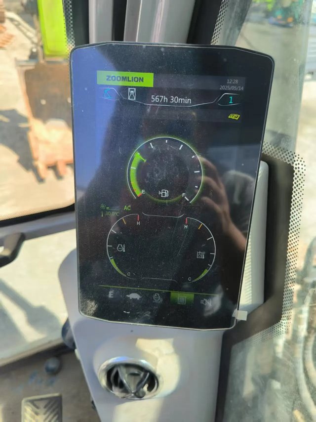 ZE135G‑1538 | 2023 | 576 hours | Urumqi