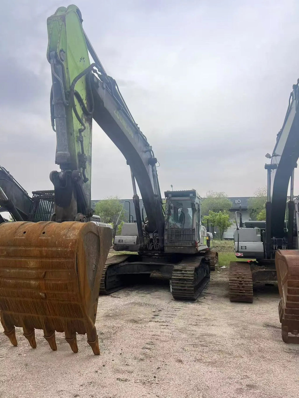 ZE375EK‑10‑1193 | 2021 | 6,978 h | Siping — Standard digging bucket