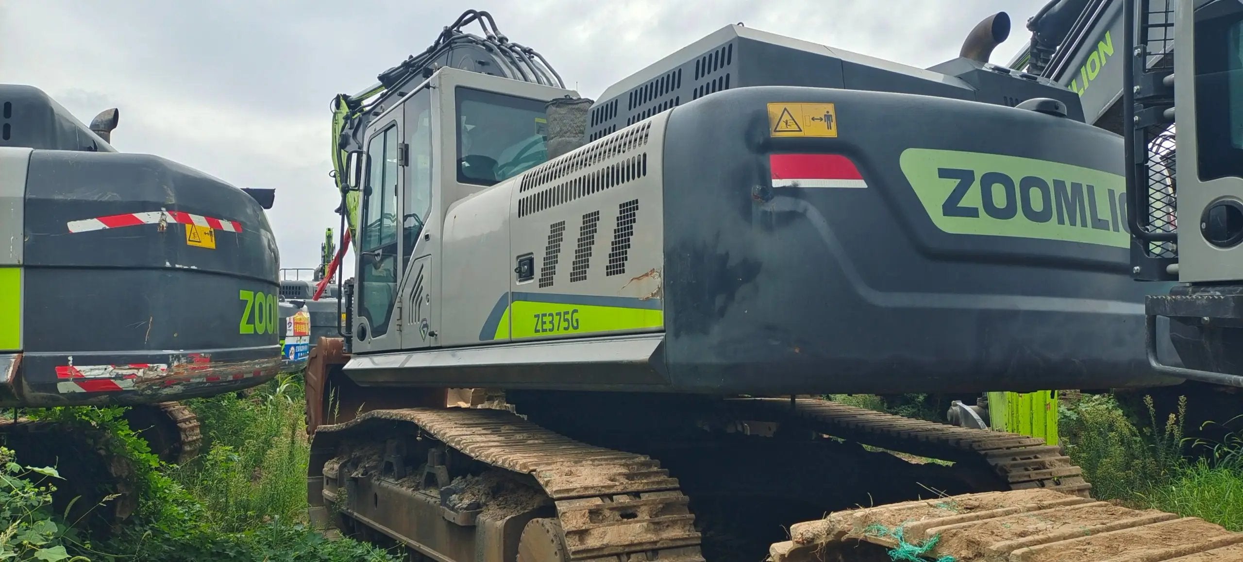 ZE375G‑1007 | 2023 | 1,584 h | Weinan (park) — Standard digging bucket