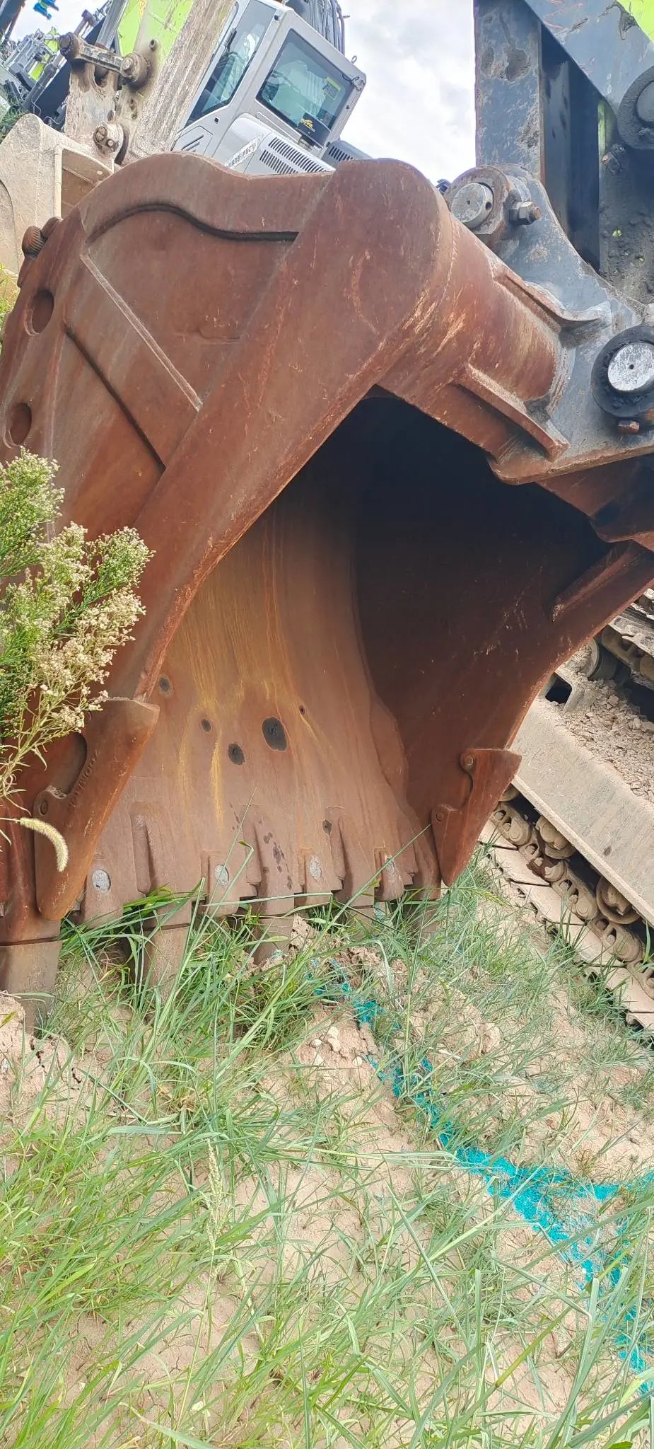 ZE375G‑1007 | 2023 | 1,584 h | Weinan (park) — Standard digging bucket