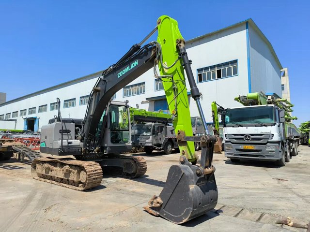ZE135G‑1338 | 2023 | 152 hours | Urumqi