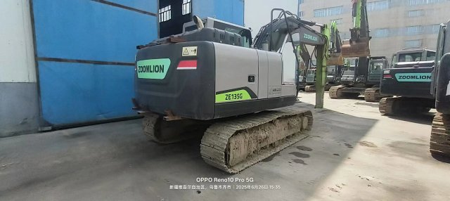 ZE135G‑1543 | 2023 | 241 hours | Urumqi — No bucket