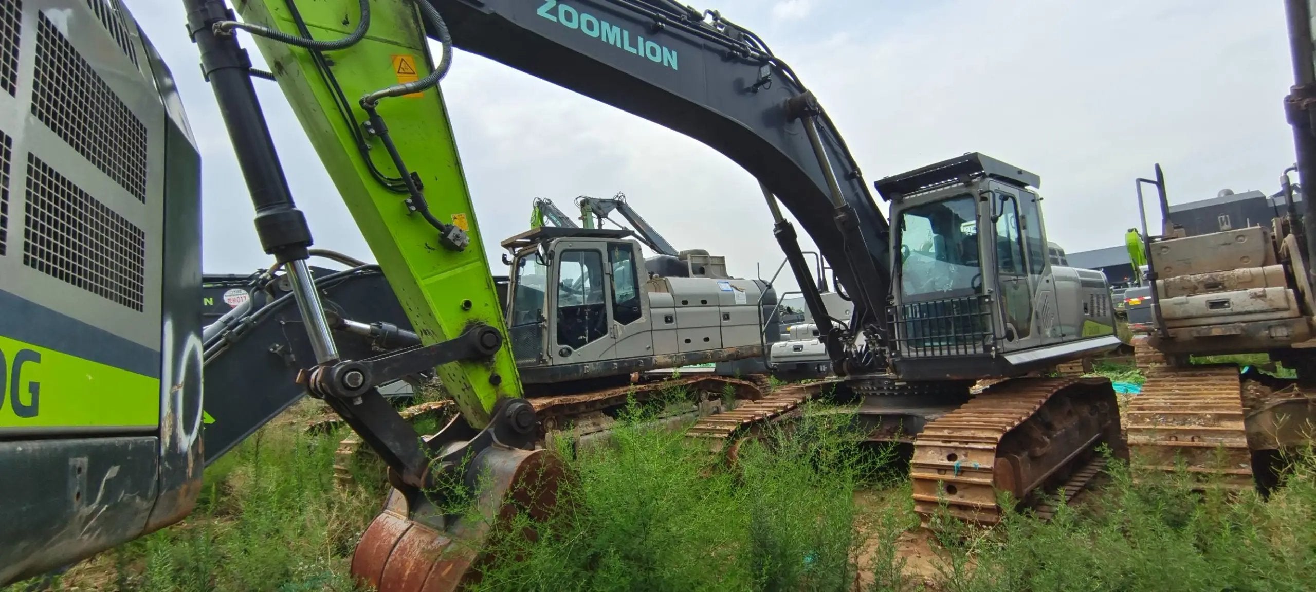 ZE375GK‑1036 | 2023 | 268 h | Weinan Park — Standard Digging Bucket