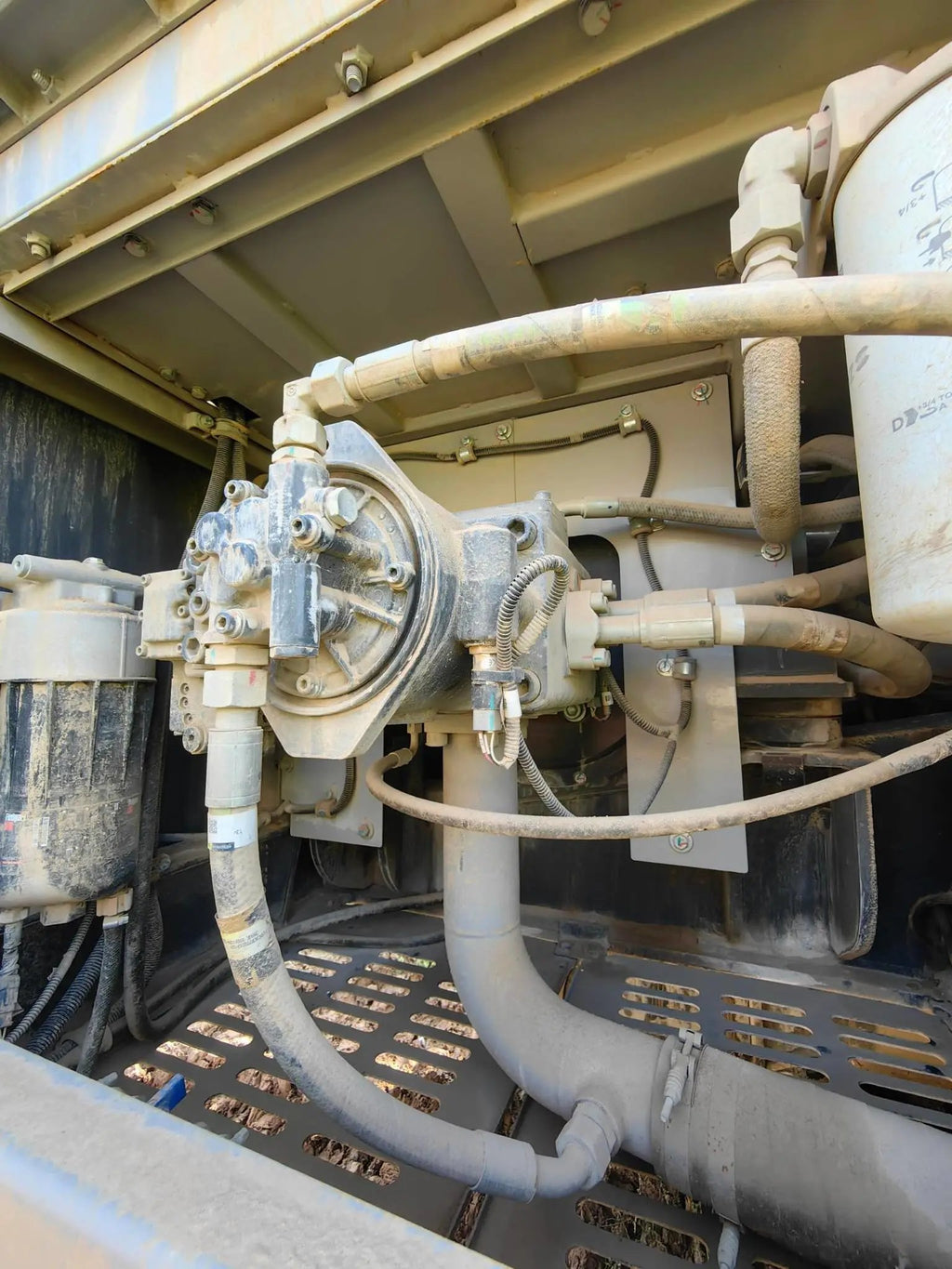 ZE385GK‑1064 | 2023 | 745 hours | Weinan Industrial Park