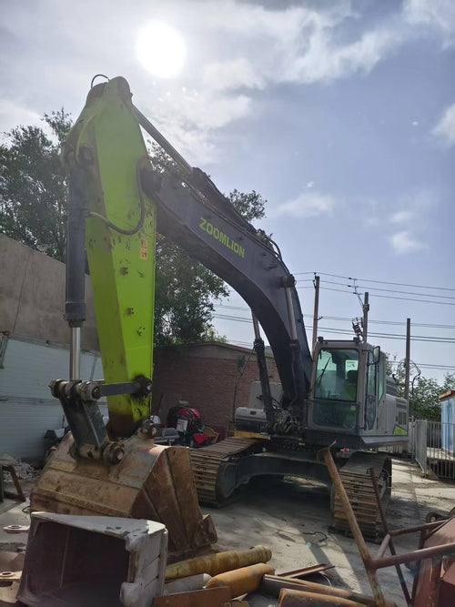 ZE335G‑1130 | 2023 (Nov) | 2,419 h | Urumqi — Standard digging bucket