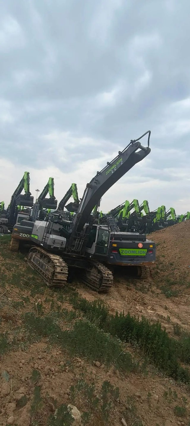 ZE750G‑3010 | 2023 | 239 h | Weinan — Bucket equipped