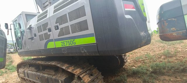 ZE750G‑3010 | 2023 | 239 h | Weinan — Bucket equipped