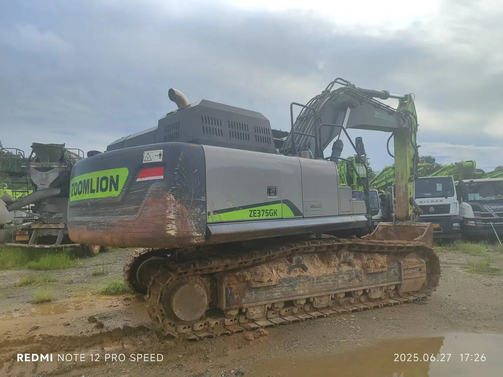 ZE375GK‑1128 | Mar 2024 | 578 h | Parked (no power) in Huizhou — Standard Digging Bucket