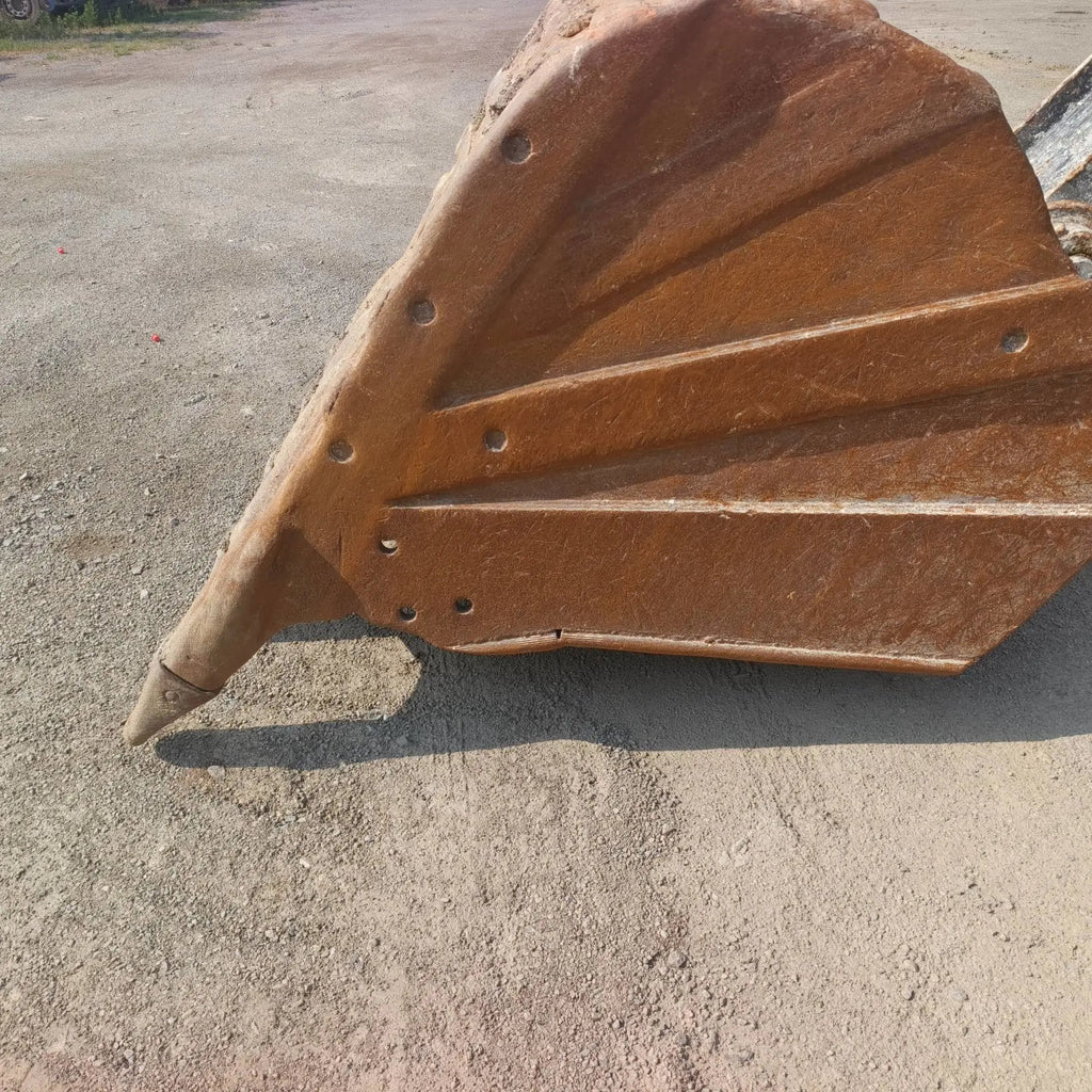 ZE335G-1035 | 2023 (Jun) | 1,448 h | Baoding — Standard digging bucket