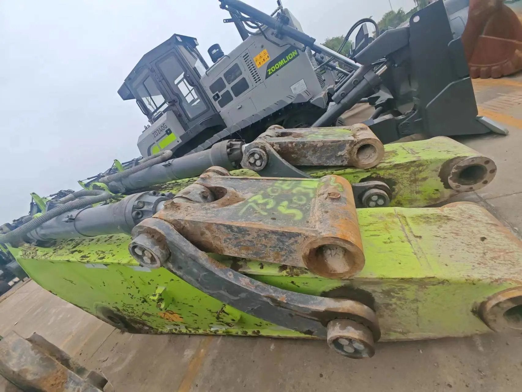 ZE730E‑10‑5035 | 2022 | 1,975 h | Weinan — Standard digging bucket