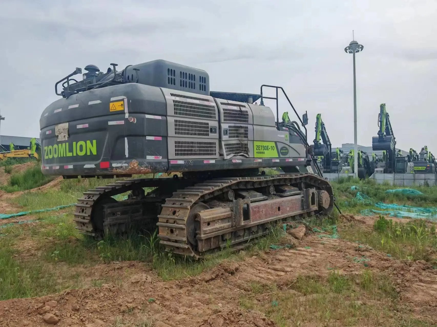 ZE730E‑10‑5035 | 2022 | 1,975 h | Weinan — Standard digging bucket