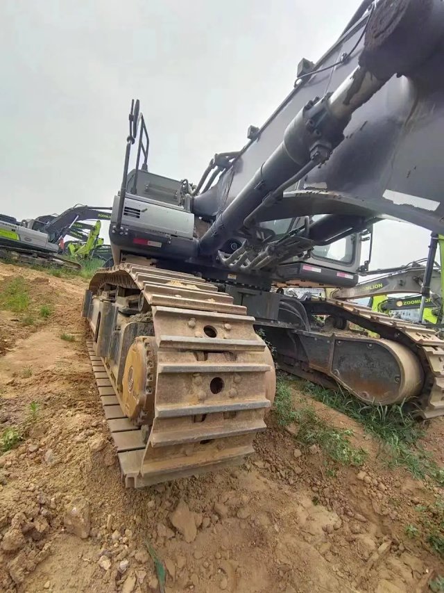ZE730E‑10‑5031 | 2022 | 1,682 h | Weinan — Standard digging bucket