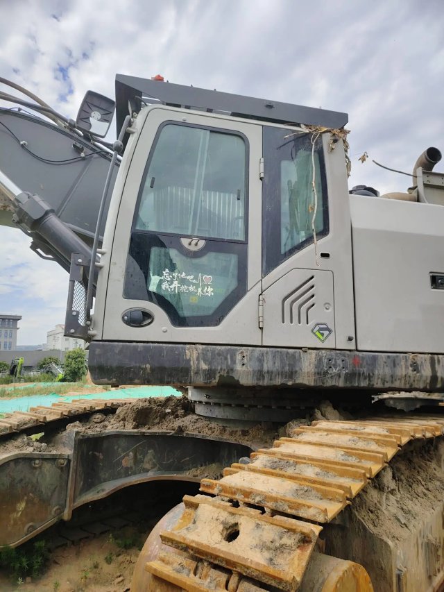 ZE650G‑3031 | 2023 | 3,853 h | Weinan Industrial Park — Standard digging bucket