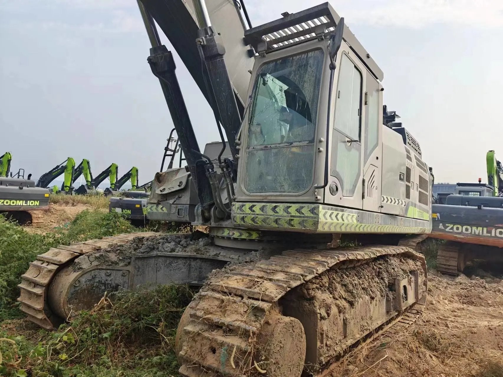 ZE650GPro‑3008 | 2023 | 4,258 h | Weinan Park — Bucket assembly included