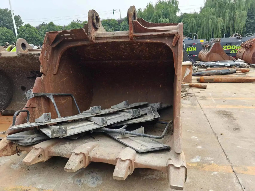ZE650GPro‑3008 | 2023 | 4,258 h | Weinan Park — Bucket assembly included