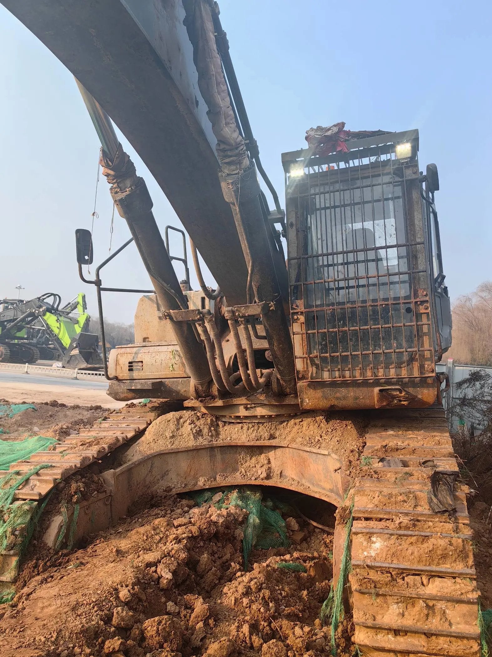 ZE490EK‑10‑5049 | 2022 | 2,029 h | Weinan (渭南) — Bucket included