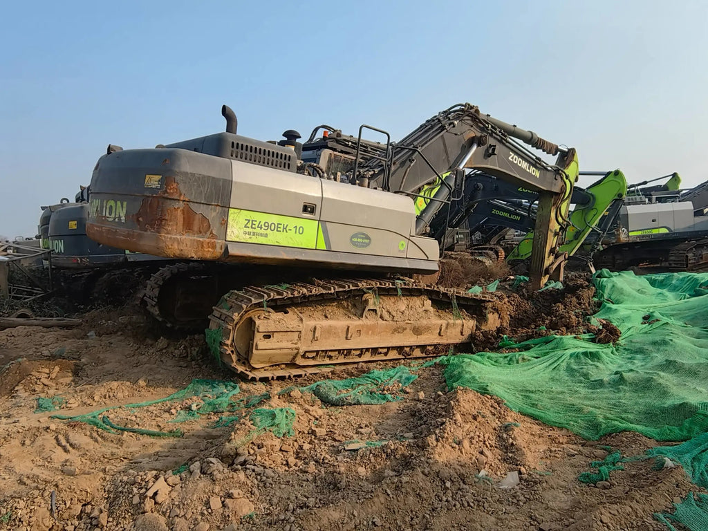 ZE490EK‑10‑5049 | 2022 | 2,029 h | Weinan (渭南) — Bucket included