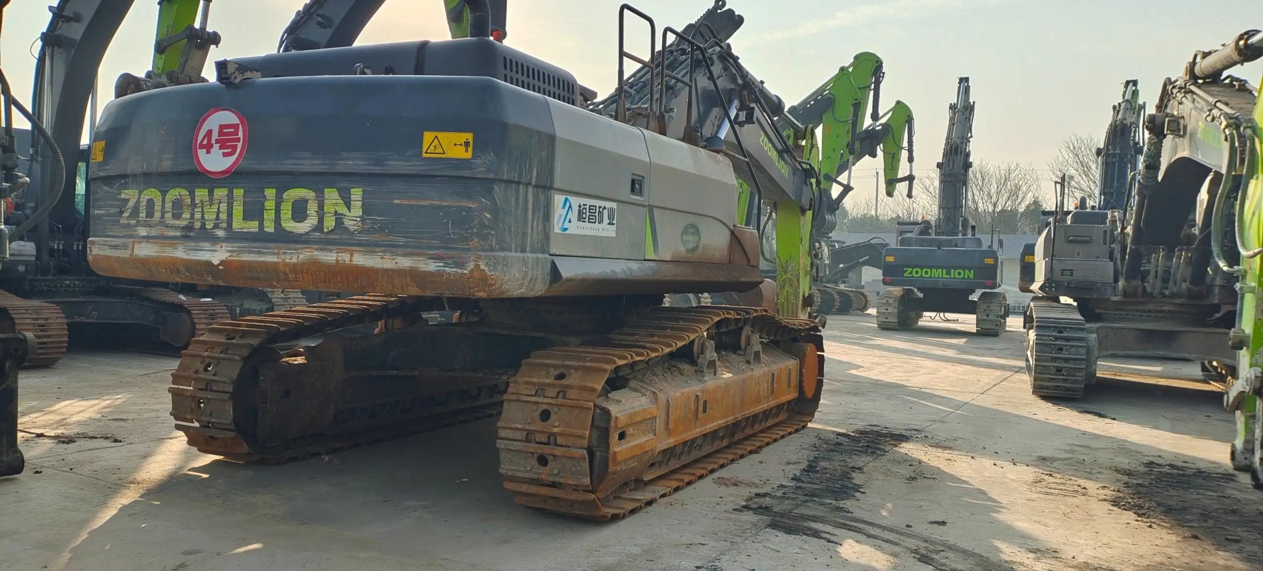 ZE485E‑10‑5219 | 2022 | 2,730 h | Weinan — Bucket included