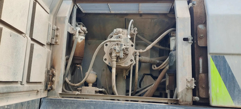 ZE485E‑10‑5219 | 2022 | 2,730 h | Weinan — Bucket included