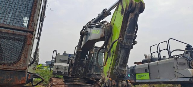 ZE650GK‑3040 | 2023 | 3,582 h | Weinan Park — No bucket assembly