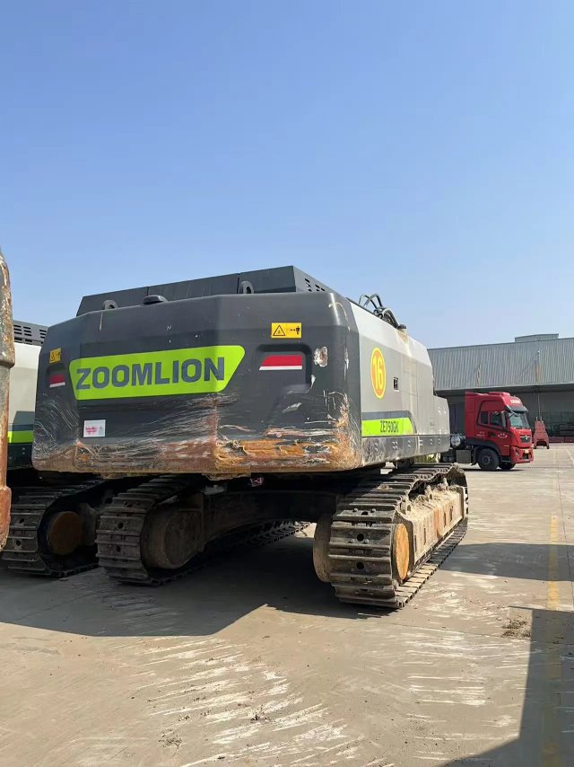 ZE650GK‑3013 | 2023‑04 | 2,291 h | Weinan — AIDI 220 hydraulic breaker