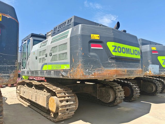 ZE650GK‑3009 | 2023 | 2,419 h | Weinan — AIDI 220 hydraulic breaker