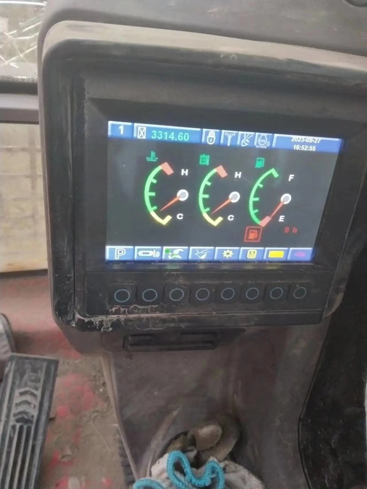 ZE485E‑10‑5281 | May 2021 | 3,314 h | Siping, Jilin — Bucket included