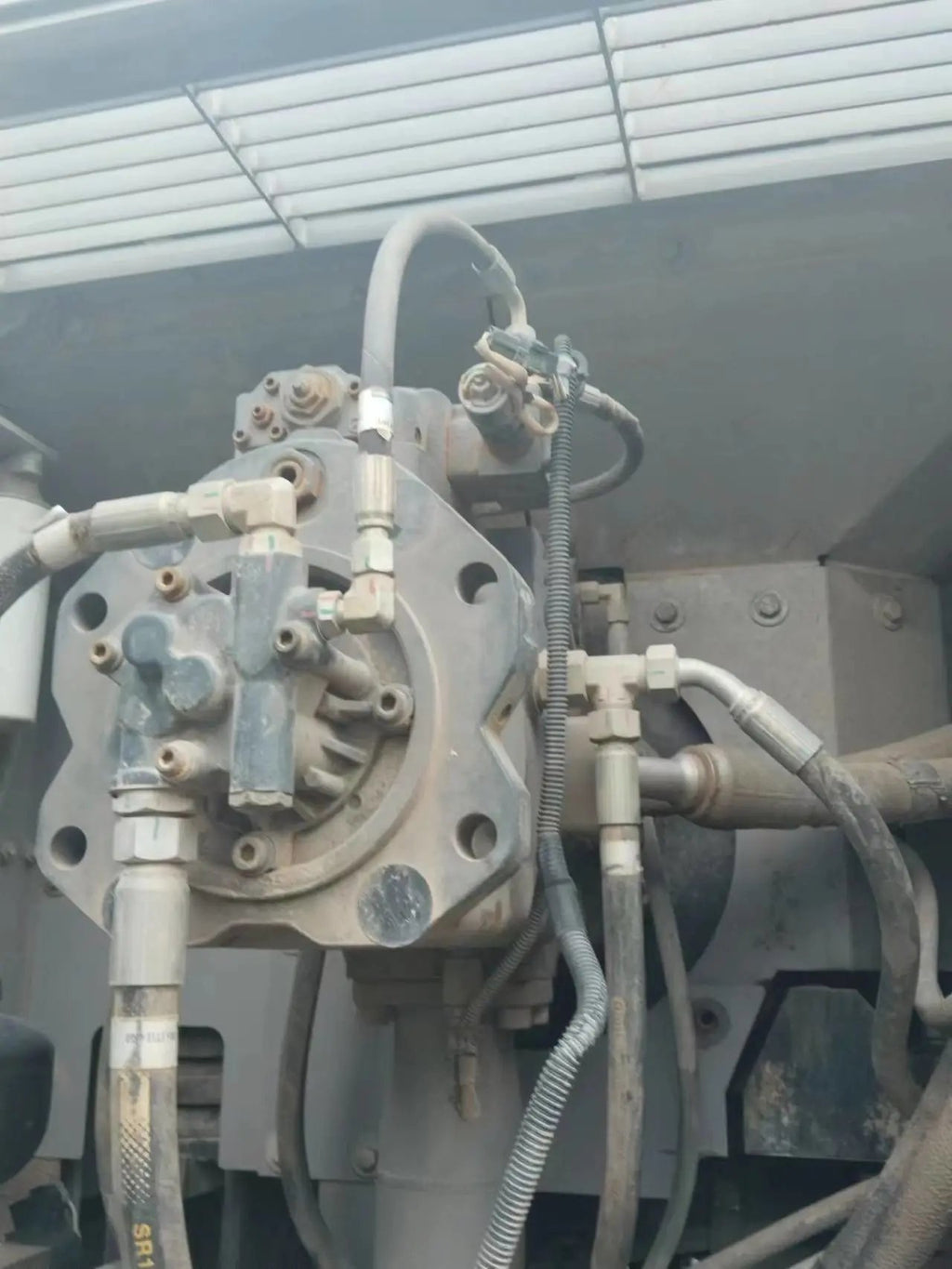 ZE485E‑10‑5281 | May 2021 | 3,314 h | Siping, Jilin — Bucket included