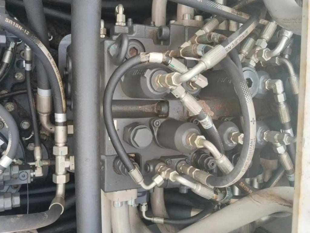 ZE485E‑10‑5281 | May 2021 | 3,314 h | Siping, Jilin — Bucket included