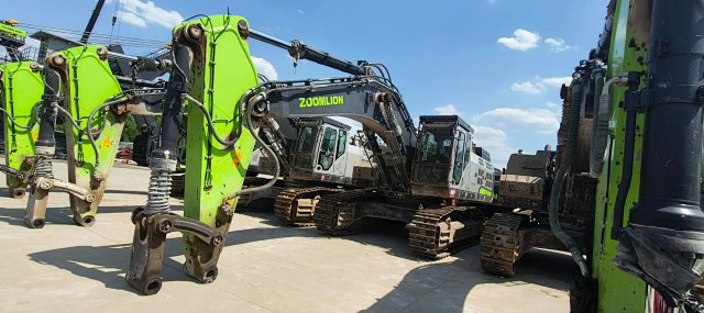 ZE650GK‑3005 | 2023‑03 | 2,217 h | Weinan — AIDI 220 hydraulic breaker